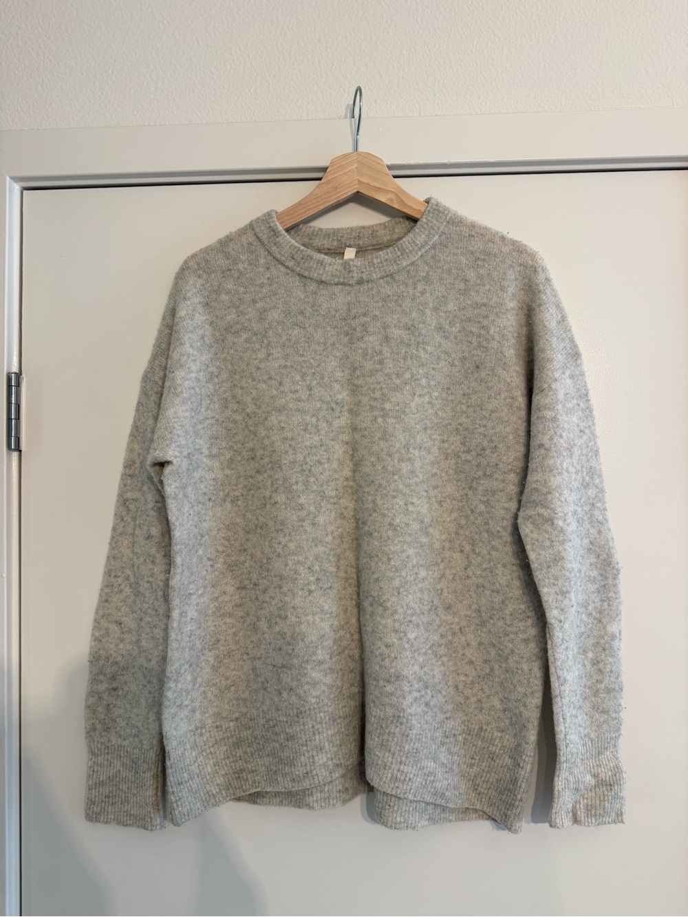 Aritzia Babton Heather Gray Crewneck Sweater, size S